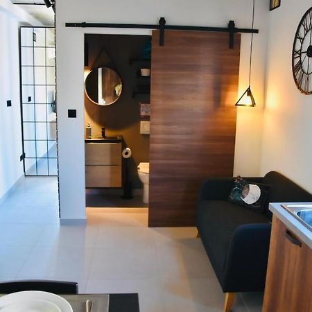 Chic Penthouse Industrial-Style Apartment Mosta Ngoại thất bức ảnh