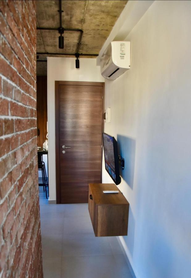Chic Penthouse Industrial-Style Apartment Mosta Ngoại thất bức ảnh